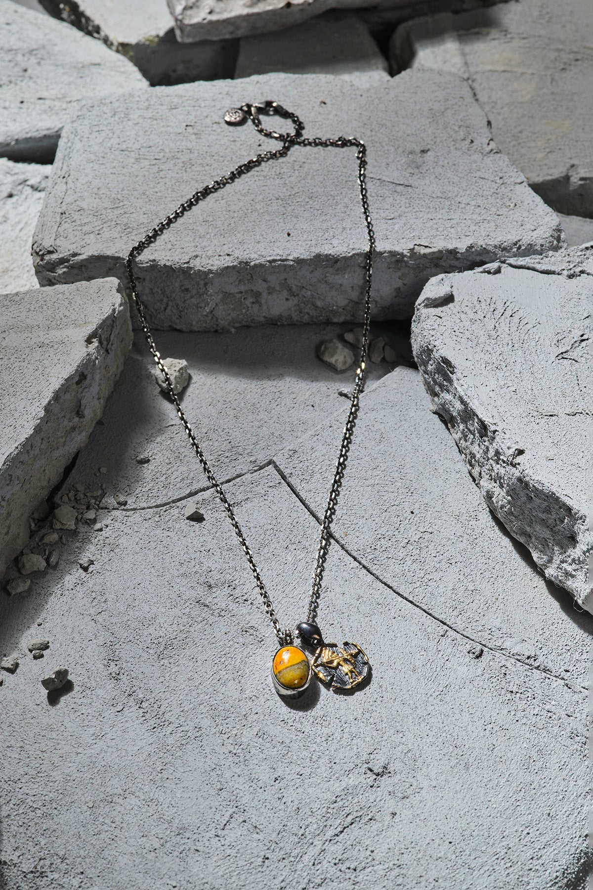 Boris Gümüş Kolye