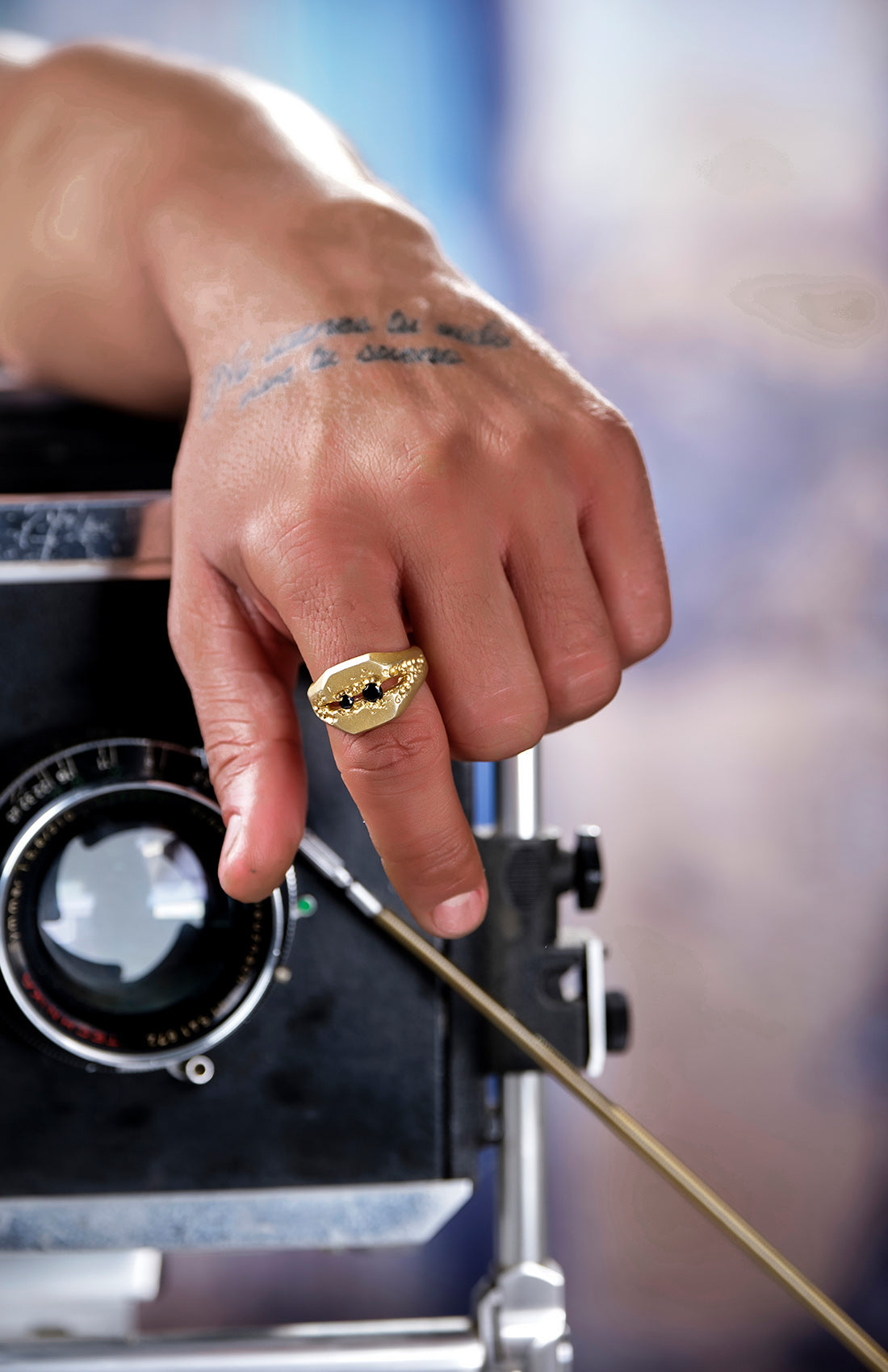 Mizistre Sapphire Stone Ring